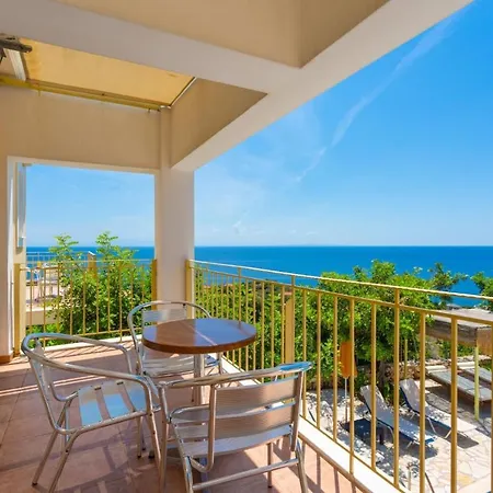 Apollo Villa Spathíon